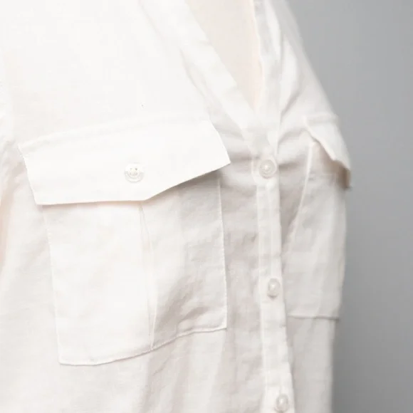 Tommy Bahama. Long Sleeve 100% Linen Coastalina Shirt. - Picture 9 of 14